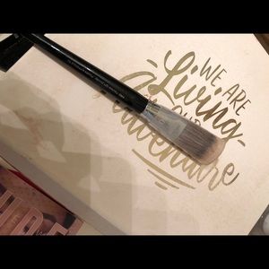 Sephora #50 brush. Light power brush
